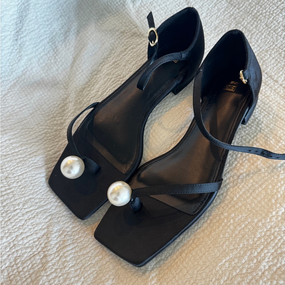 Toteme women flats 37